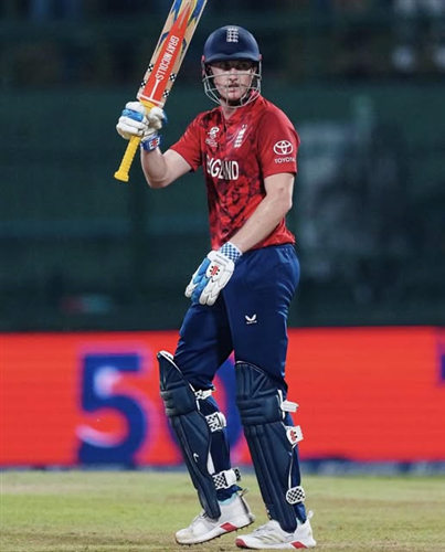 ഹാരി ബ്രൂക്കിന് ശതകം ; ഇംഗ്ലണ്ടിന് വിജയം 