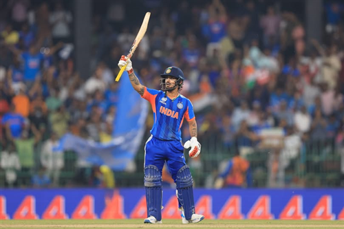 കിഷൻ കരുത്തിൽ ഇന്ത്യ 