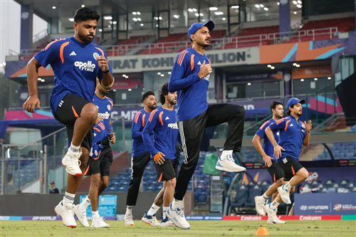 നെറ്റ്സിൽ അമ്പരപ്പിച്ച് സഞ്ജു ; ദക്ഷിണാഫ്രിക്കക്കെതിരെ ഇറങ്ങാൻ സാധ്യത 